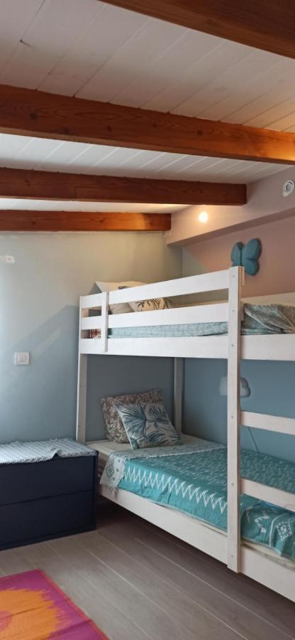 Beautiful Chalet With Wifi And Free Parking อาโรนา ภายนอก รูปภาพ