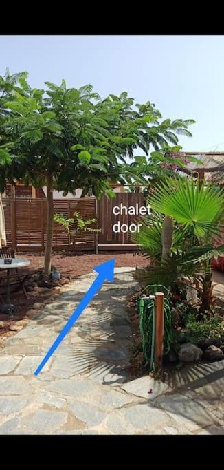 Beautiful Chalet With Wifi And Free Parking อาโรนา ภายนอก รูปภาพ