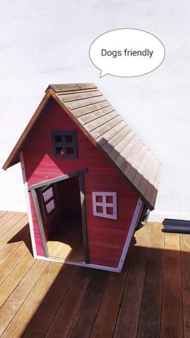 Beautiful Chalet With Wifi And Free Parking อาโรนา ภายนอก รูปภาพ