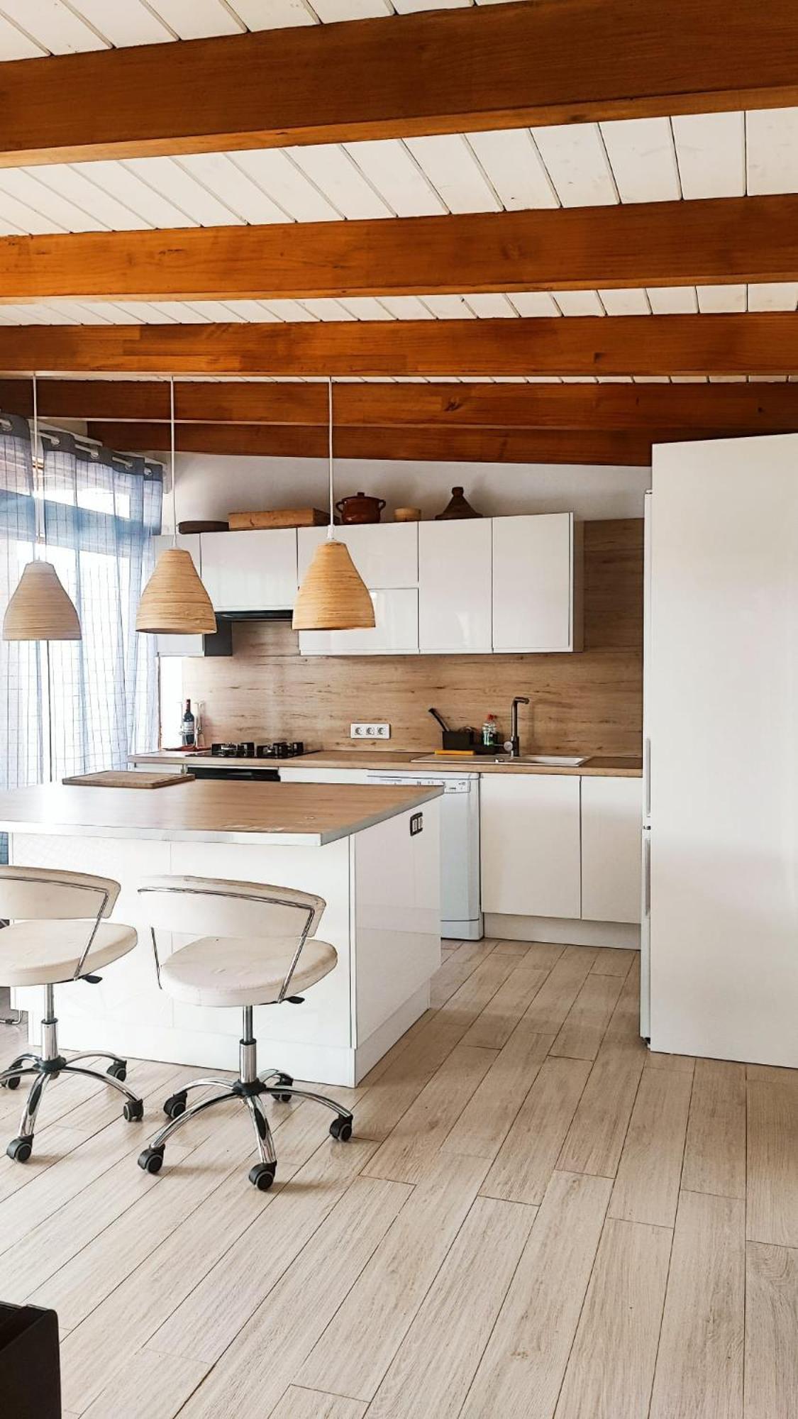 Beautiful Chalet With Wifi And Free Parking อาโรนา ภายนอก รูปภาพ